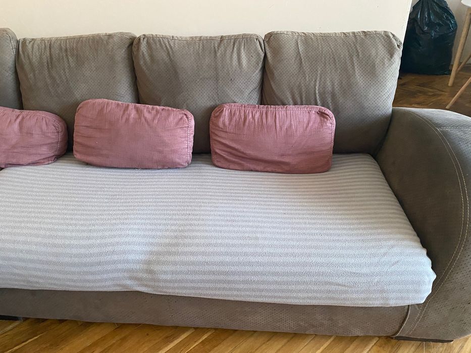 Диван, запазен, в много добро състояние