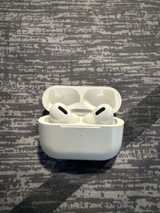 Căști wireless noi