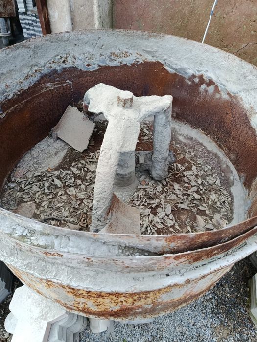 Продам бетономешалку