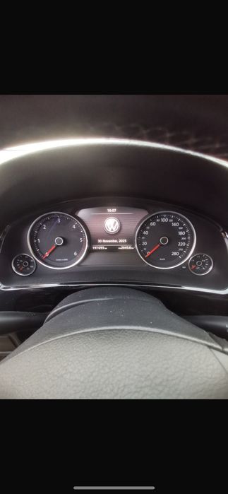 Auto volkswagen Touareg 3.0 V6 2015