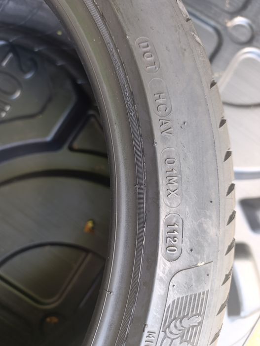 Anvelope de vara 235 40 19 Michelin dot 2020