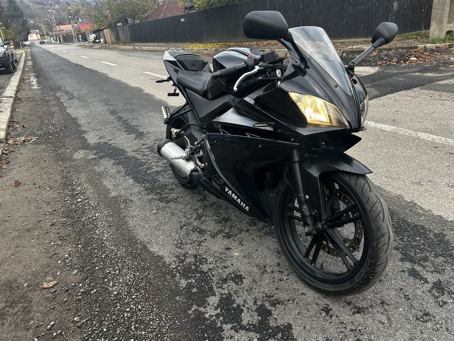 Yamaha yzf r125