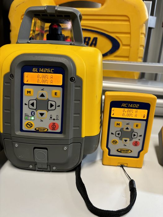 Spectra 1425 Nivela laser canalizare cu panta inclinatii topcon hilti leica