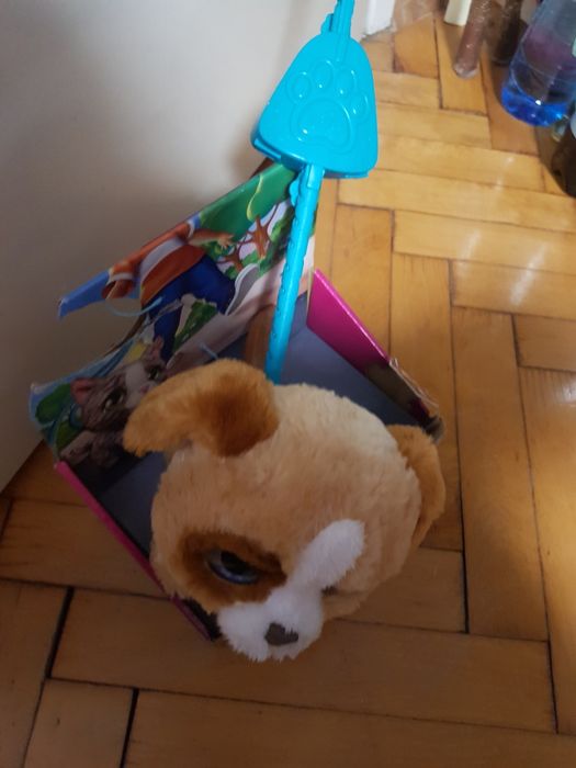 Интерактивно куче fur real