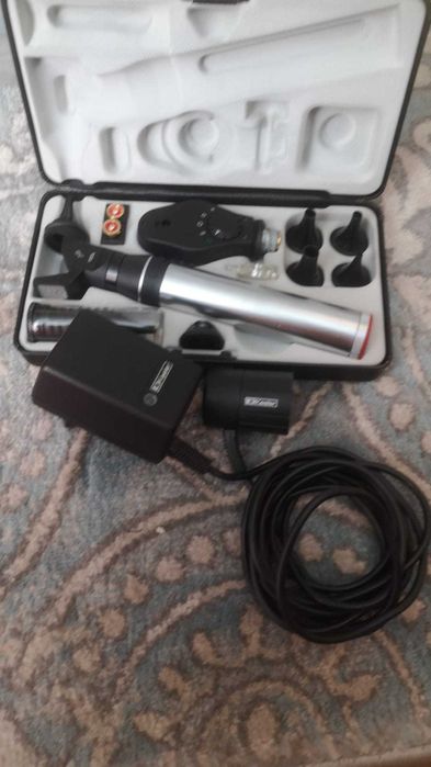 Oftalmoscop cu oto Keeler UK