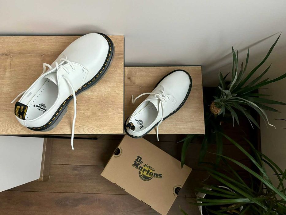 Обувки Dr. Martens