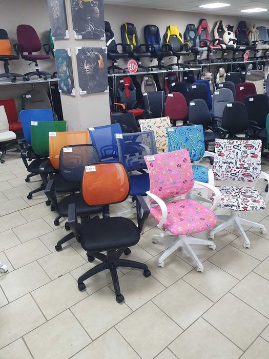 Компьютерное кресло