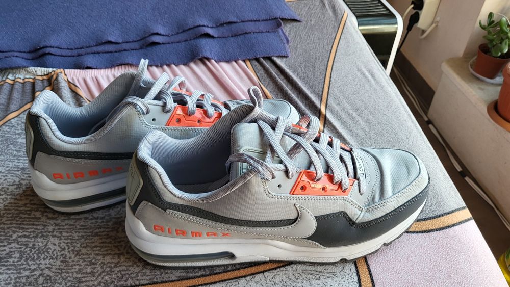 Маратонки  nike air max