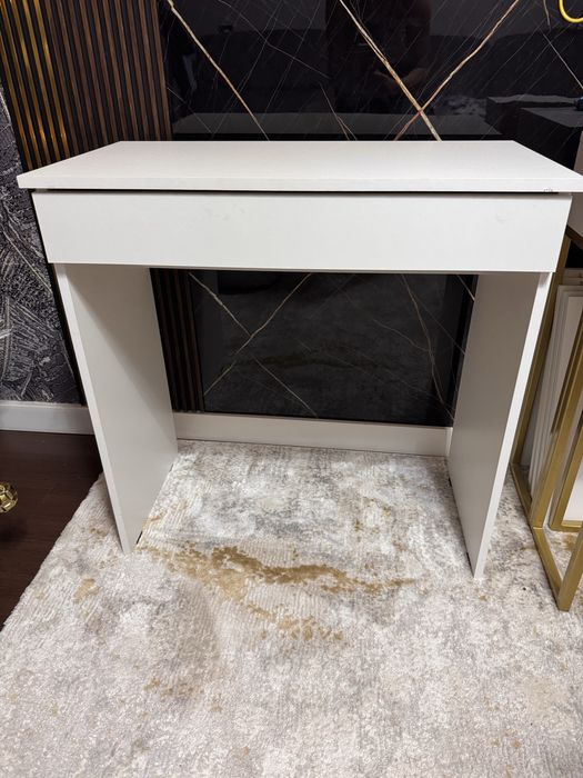 Продам парту в отличном состоянии