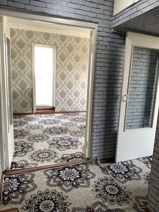 Срочно квартира сотилади