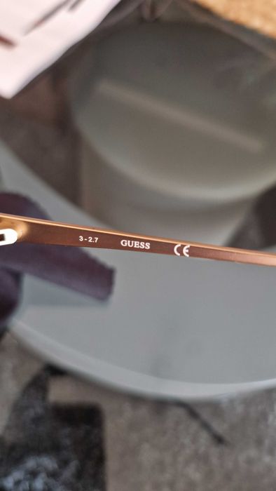 Guess слънчеви очила