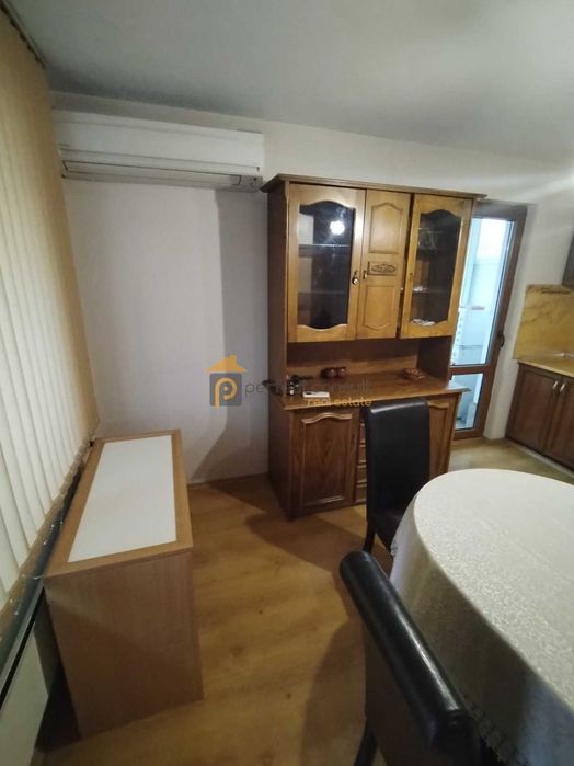 Дава се под наем Тристаен апартамент в Пловдив, Каменица 1 - 130 кв.м за 450 € - Снимка #2