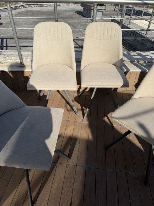 Въртящи се столове 4 бр.