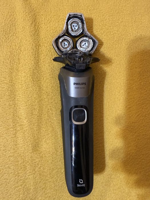 Aparat barbierit tuns Philips Shaver 5000 S5887/10 fara fir, garantie