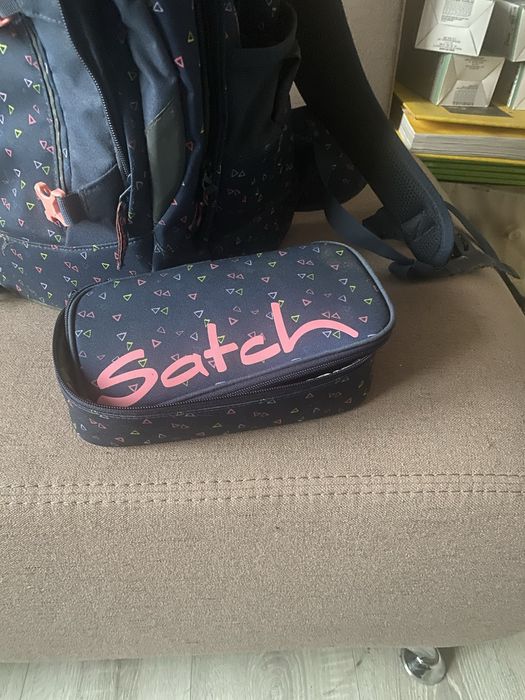 Ghiozdan + penar Satch