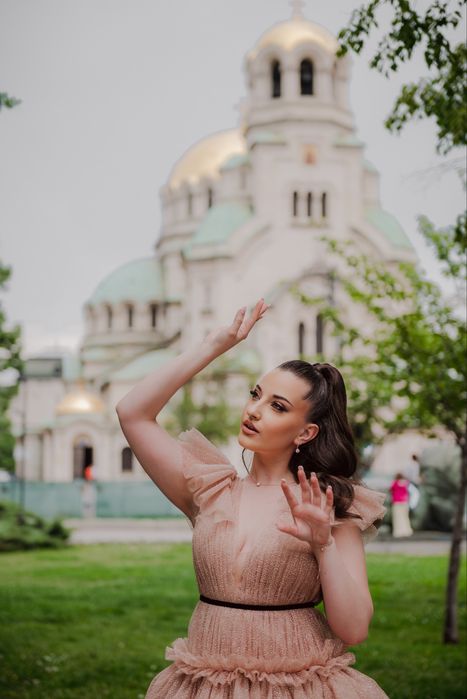 ПРОДАВА- Абитуриентска рокля