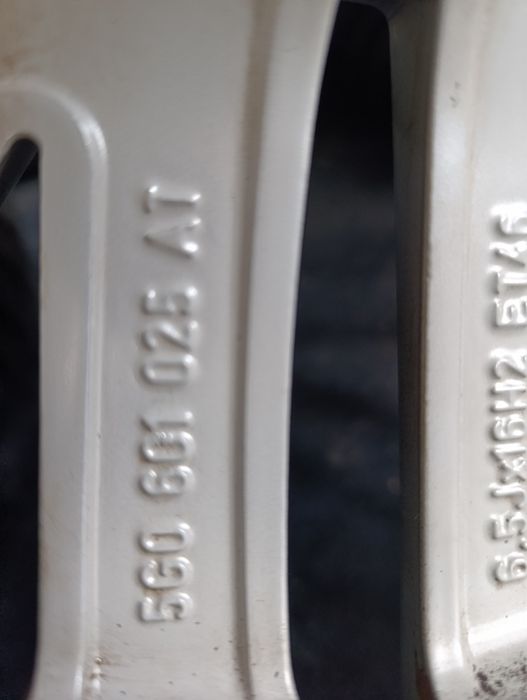 Jante originale VW Golf 7 16'' cu anvelope de iarnă dot 2023