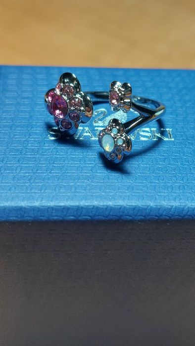 Кольцо от Swarovski.  Оригинал!