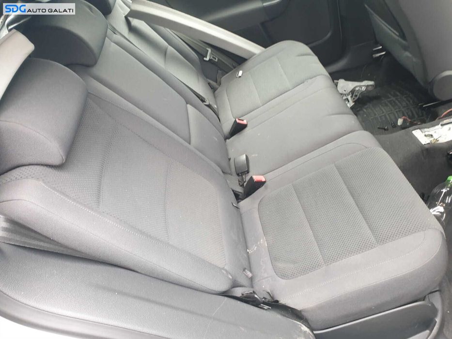 Bancheta Spate Sezut cu Spatar Textil Fara Incalzire Volkswagen Golf 5 Plus 2004 - 2008 [C1193]