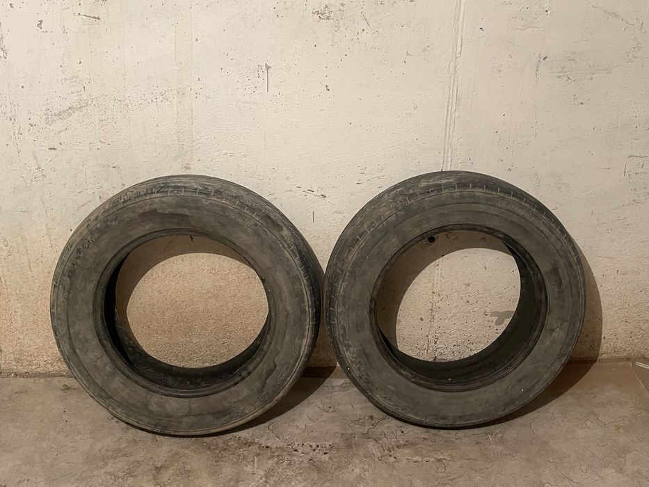 Продам пару летних шин 205/65/R16