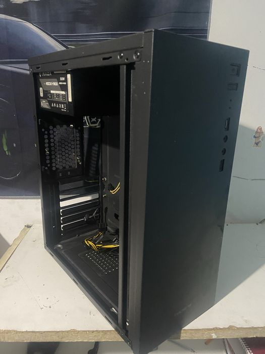 carcasa cu sursa pc