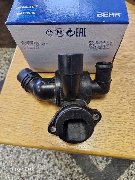 Термостат за Ауди А4 В8  2.0 дизел