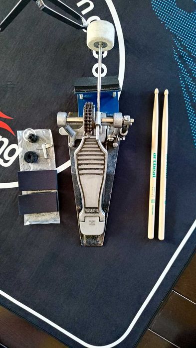 Педал за каса / барабани Yamaha и тренировъчна подложка QuietKick
