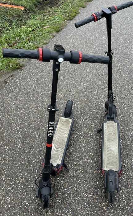 Vând trotinete electrice