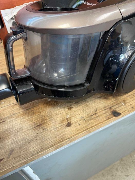 Прахосмукачка Samsung Pet Care Edition SC07M21N9VD втора употреба