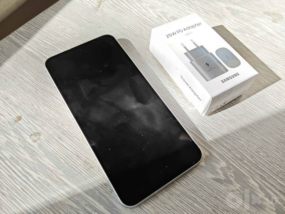 Samsung Galaxy a56 + tekin 25w adapater