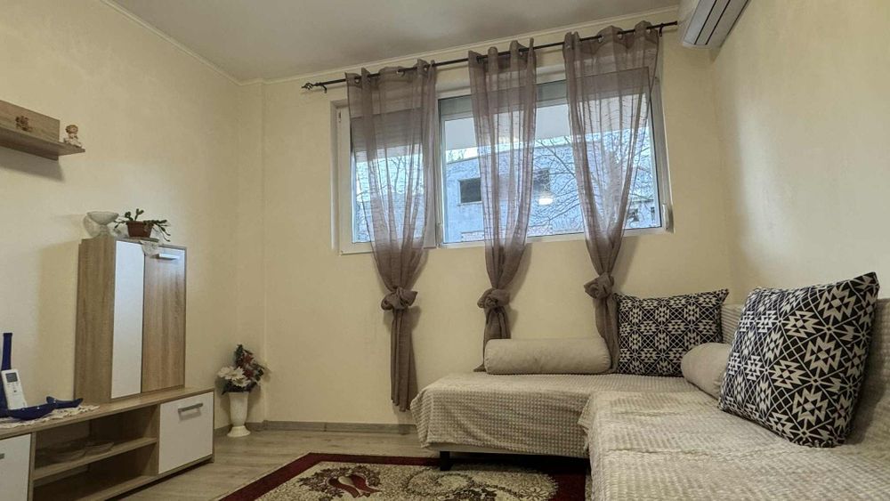 Дава се под наем Двустаен апартамент в Бургас, Лазур - 68 кв.м за 448.8 € - Снимка #4