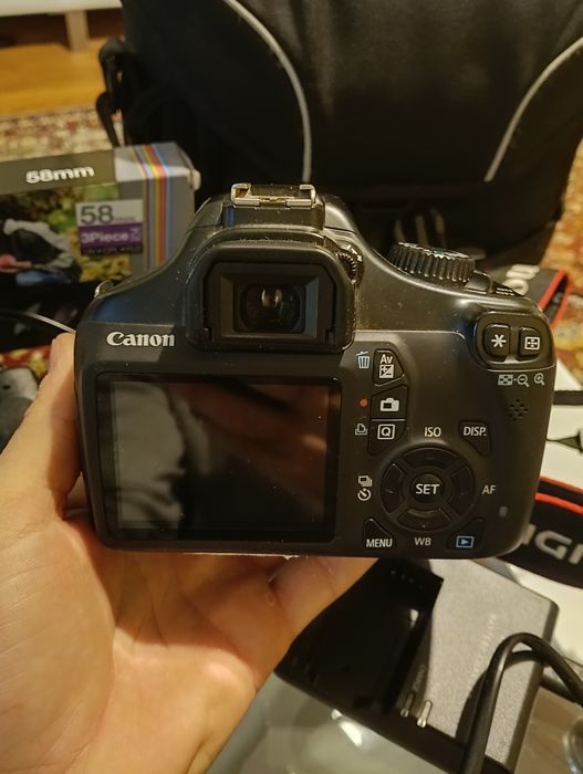 Фотоапарат Canon EOS 1100D