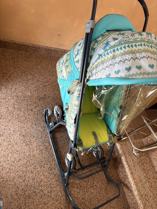 Продам зимние санки