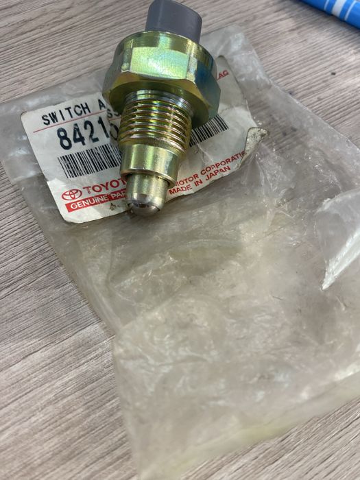 датчик заднего хода Тойота Прадо