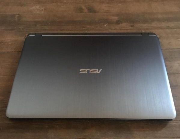 Ноутбук Asus x507