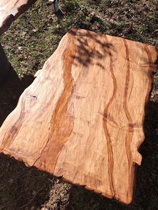 Плот за маса от дърво