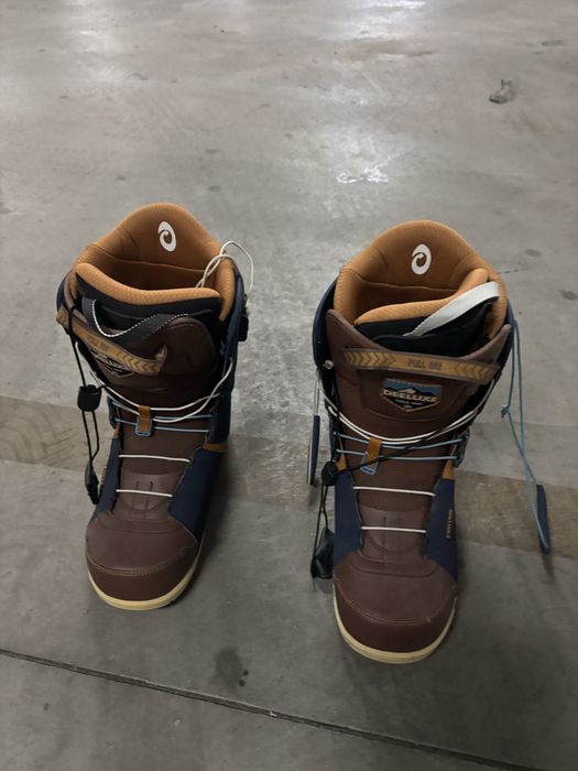 Snowboard Capita Indoor Survival set complet