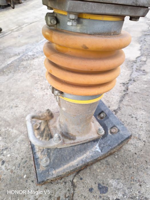 Mai compactor Ammann honda gx100