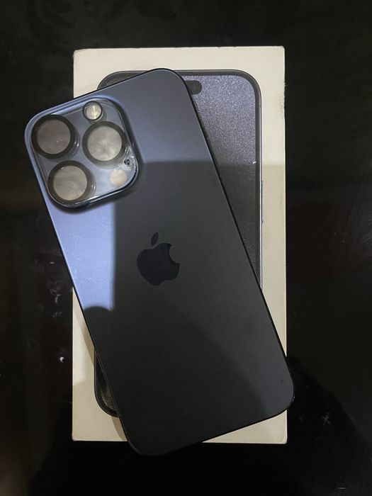 iPhone 15 pro с гаранте