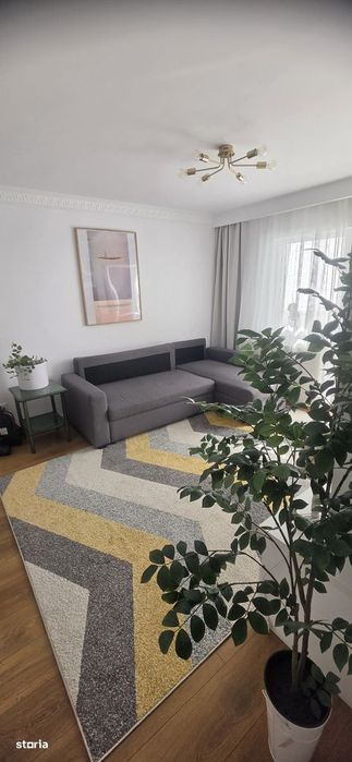 Zona Catedralei-apartament semidecomandat cu 3 camere — fotografia 1