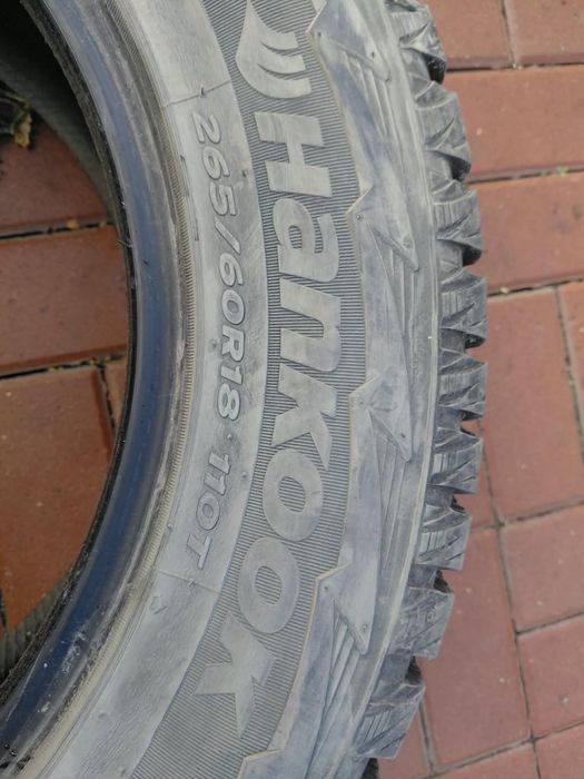 Продам шины 265/60R18, в хорошем  состоянии