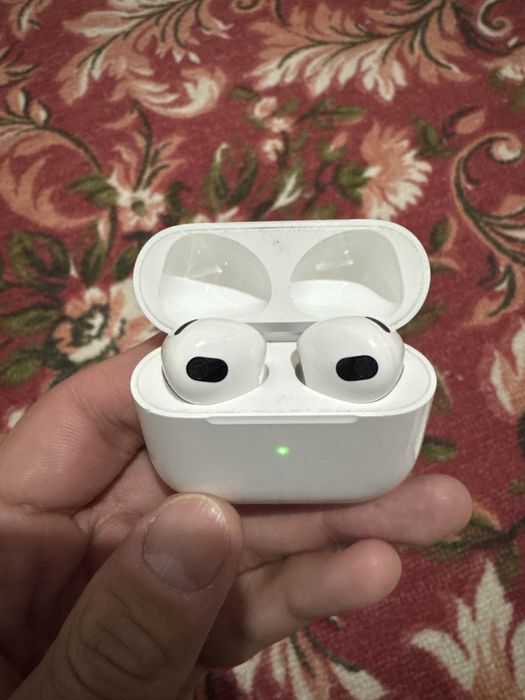 AirPoda (3rd generation)