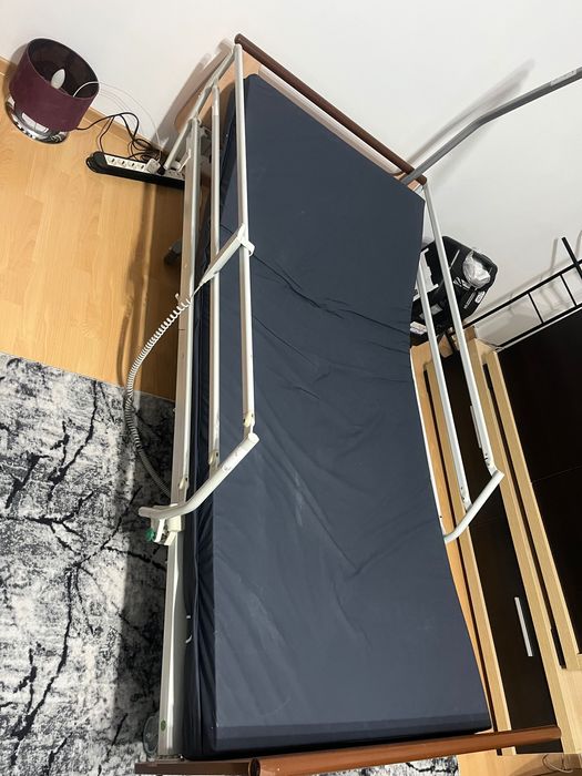 Pat spitalizat doctat cu telecomanda electrica