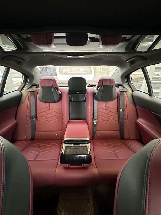 BMW i5 40L eDrive 2025 с пробегом в наличии