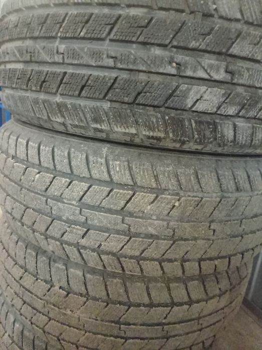Продам комплект шин