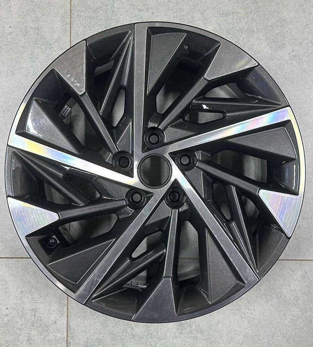 Диск легкосплавный 7.5J R18