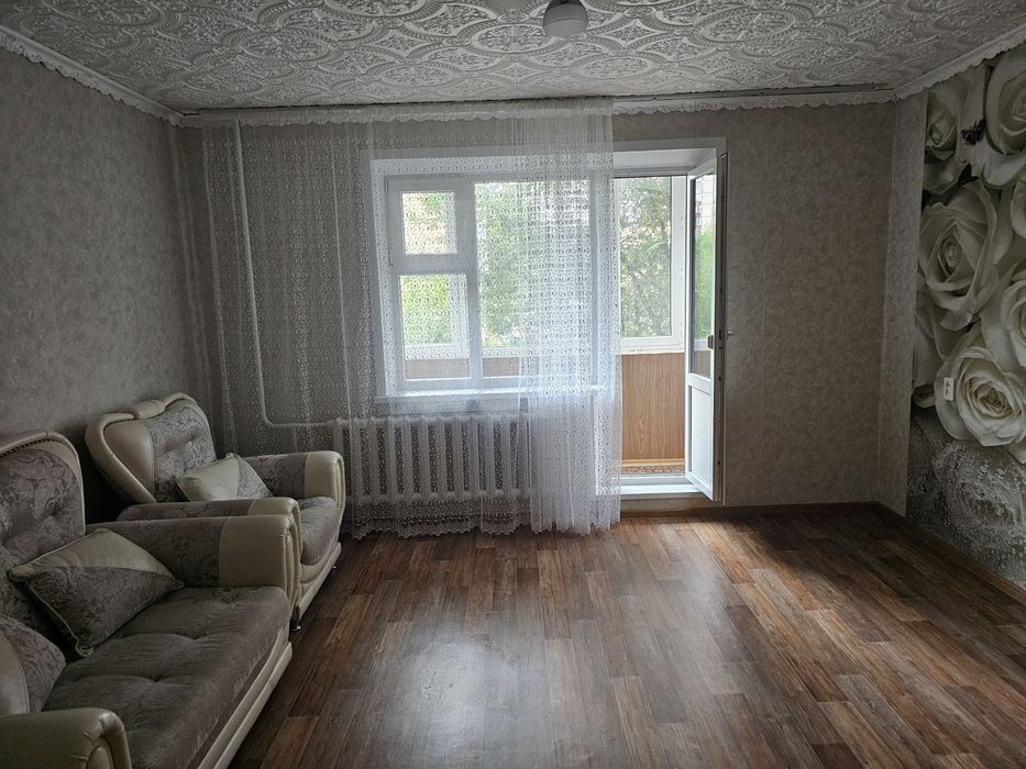 2бөлмелі пәтер 2 қабат.  Югта.  130мың