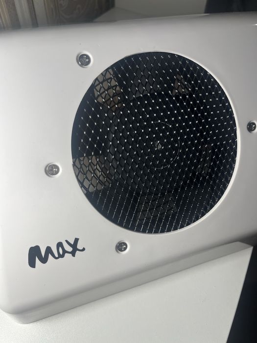 Продам вытяжку (пылесос) для маникюра