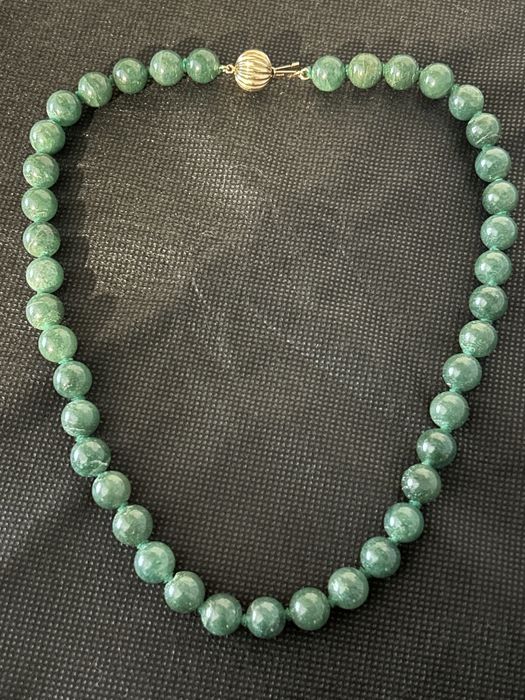 Coliere vintage cu pietre naturale