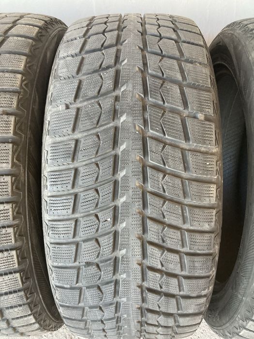 Гуми за джип 285-45-21